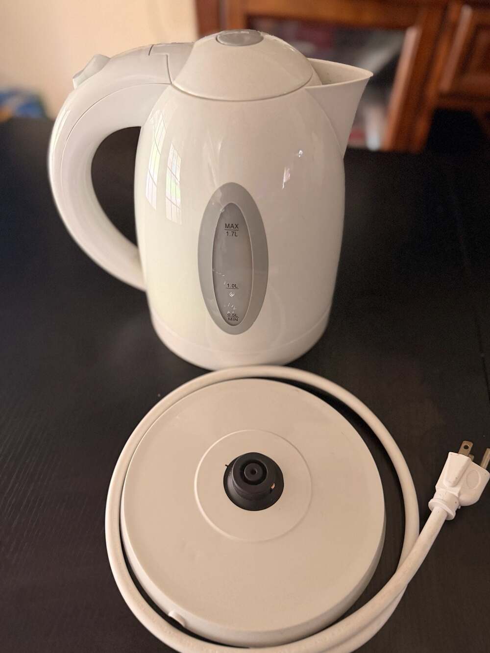 Mainstays 1.7L Electric Kettle White Cordless Water Boiler